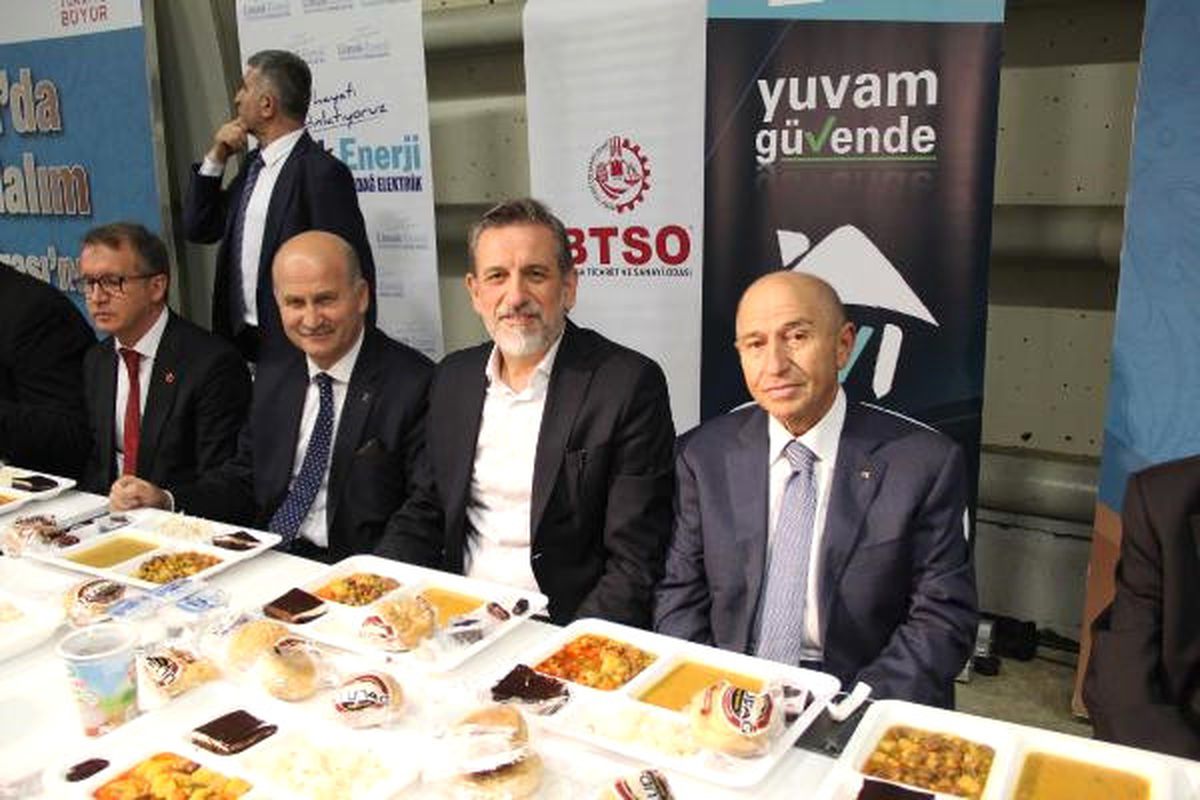 Nihat Özdemir: "Fenerbahçe Transferlerde Önemli Atak Yaptı, Daha da Yapacaklardır"