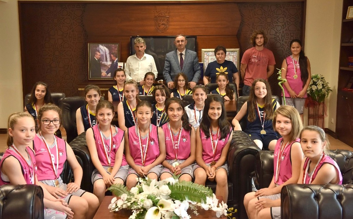 Pota\'nın Yıldızları Kupalara Ambargo Koydu
