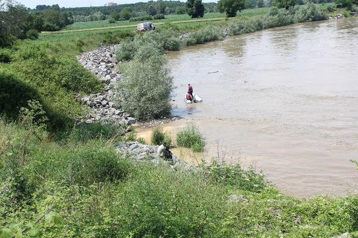 Sakarya Nehri\'nde Kaybolan Suriyeli Genç Aranıyor