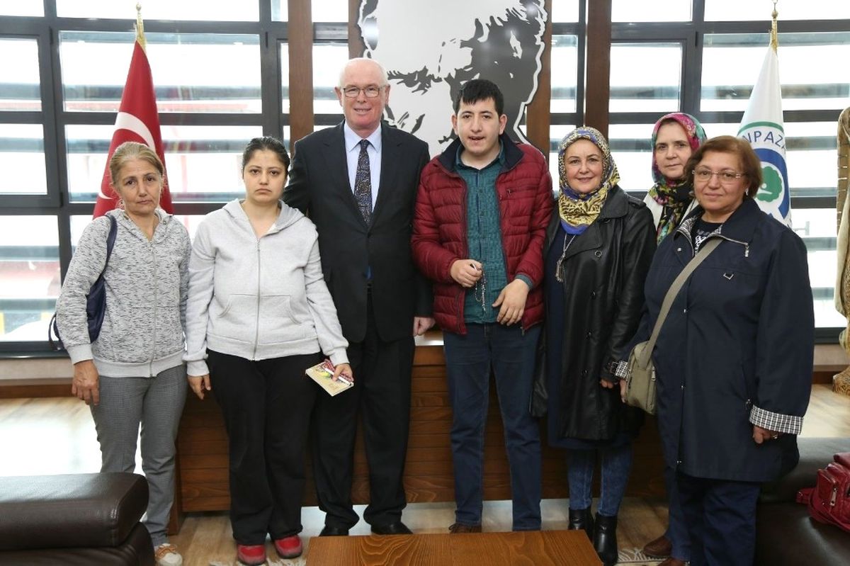 Sessiz Meleklerin Sesi Derneği\'nden Başkan Kurt\'a Ziyaret