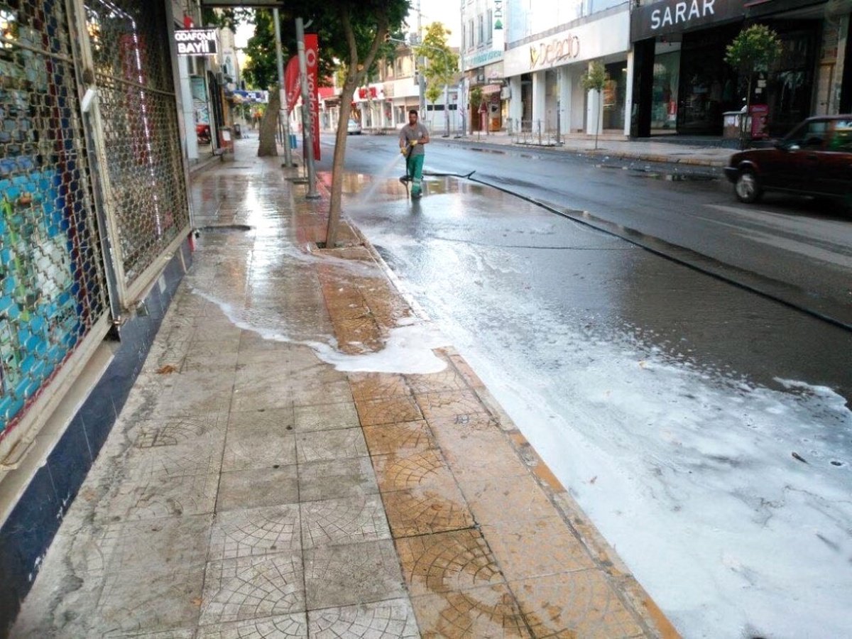 Temizlik İşleri Müdürlüğünden Sabah Temizliği