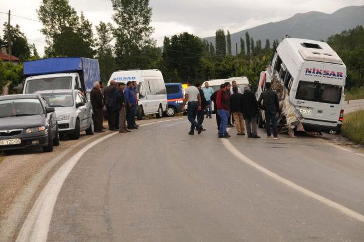 Tokat\'ta Trafik Kazası: 9 Yaralı