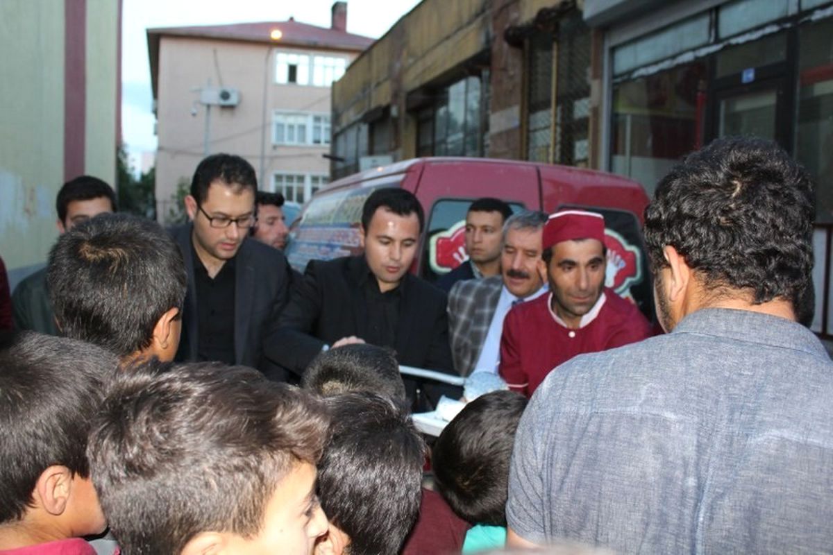 Vedaş\'tan İftar Yemeği