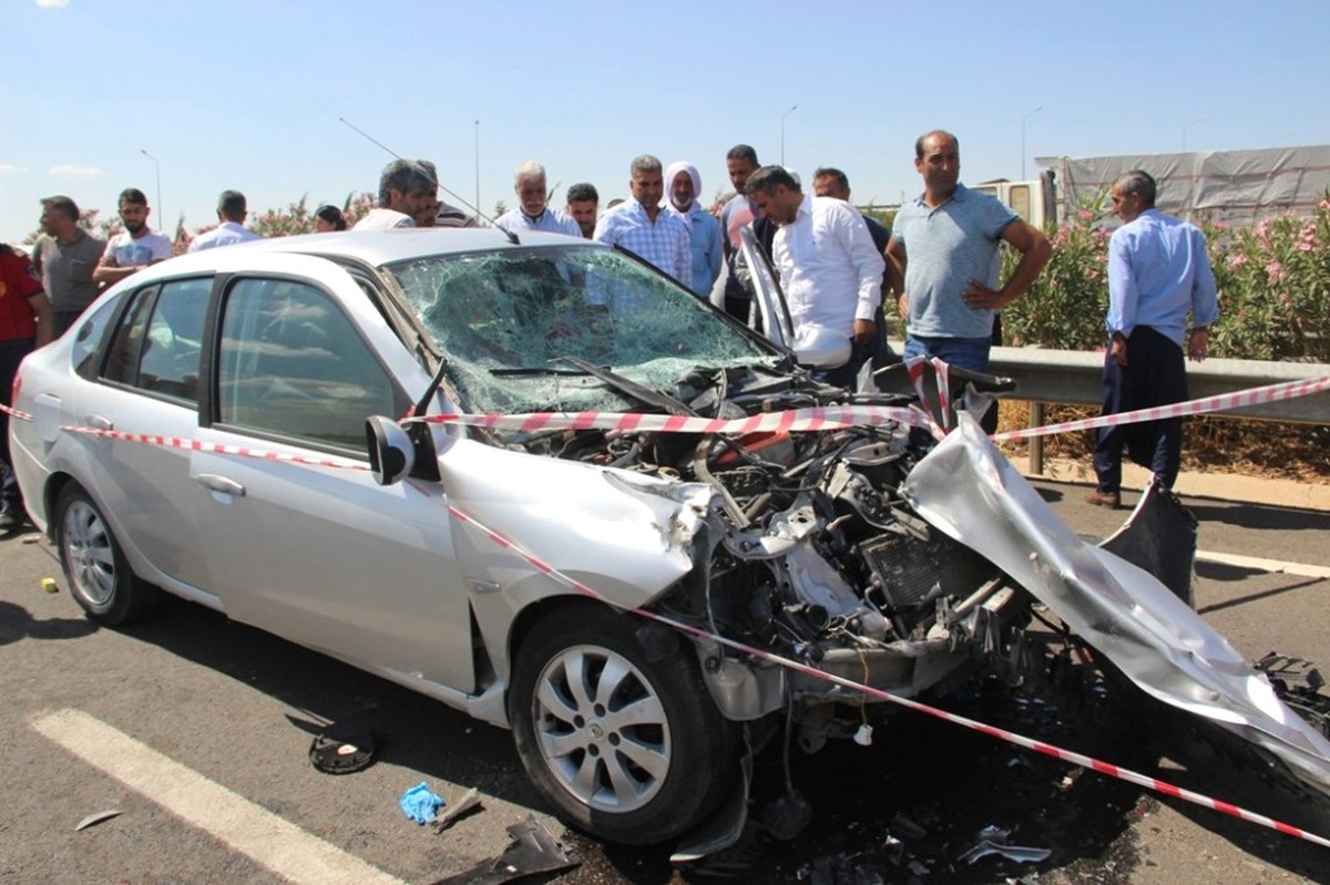 Yakılan Anızın Dumanı Zincirleme Kazaya Neden Oldu: 2 Ölü, 3 Yaralı