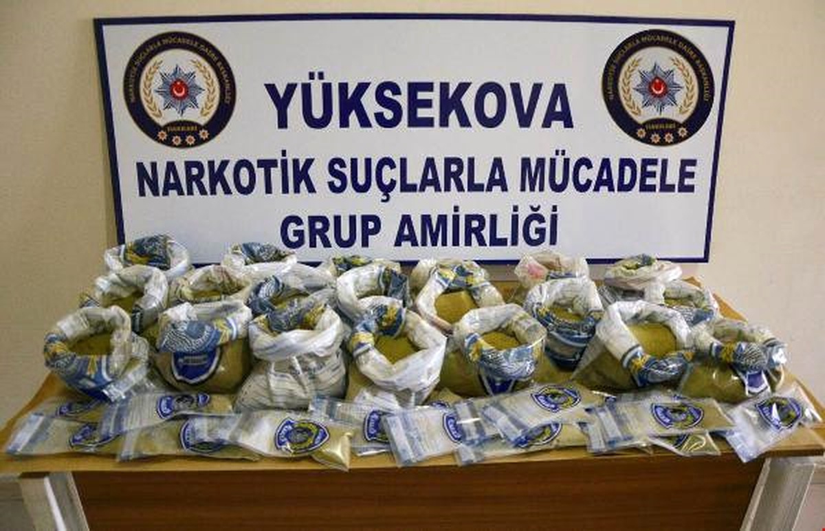Yüksekova\'da Esrar ve Metamfetamin Ele Geçirildi