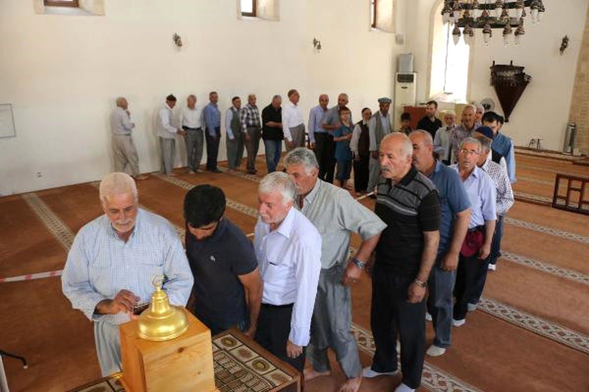Adıyaman\'da Sakal-ı Şerif\'e Yoğun İlgi