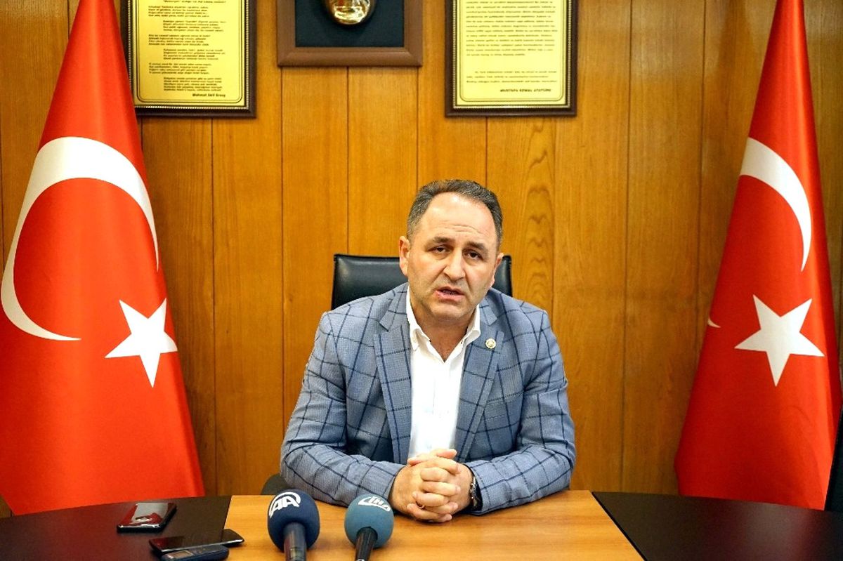 Askerler Yedikleri Kekten Zehirlenmiş