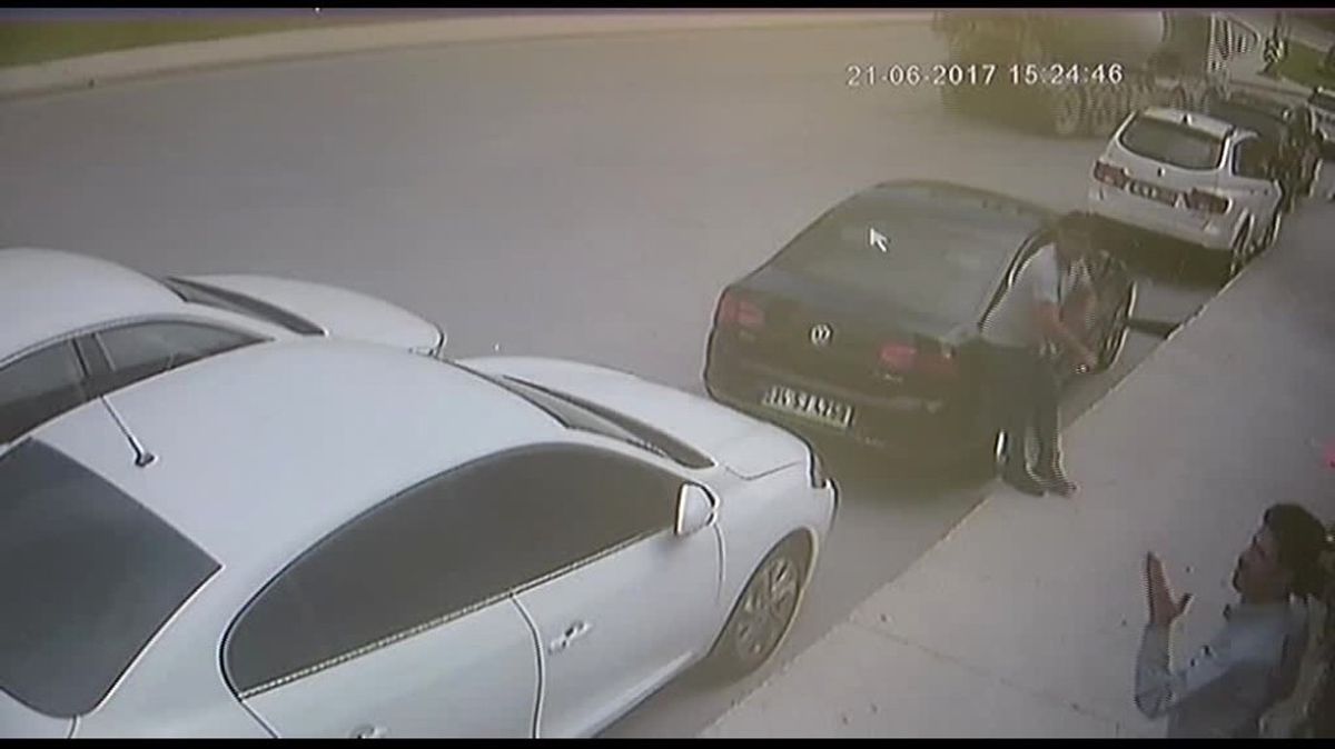 Ataşehir\'de Freni Boşalan Beton Mikseri Dereye Uçtu