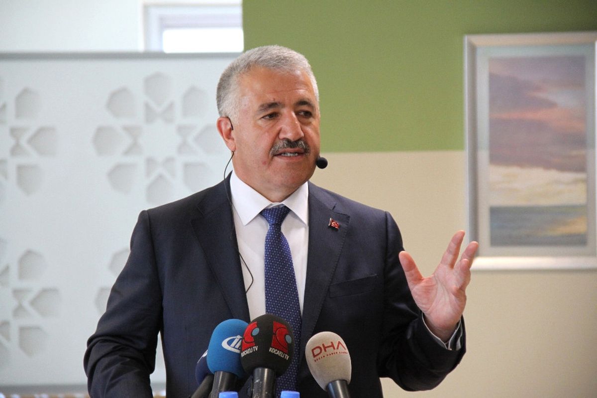 Bakan Arslan: "Avrasya Tüneli\'ndeki Geçişlerde Bakiye Yetersizliğiyle Ilgili Sms Uyarısı, 9 Haziran...