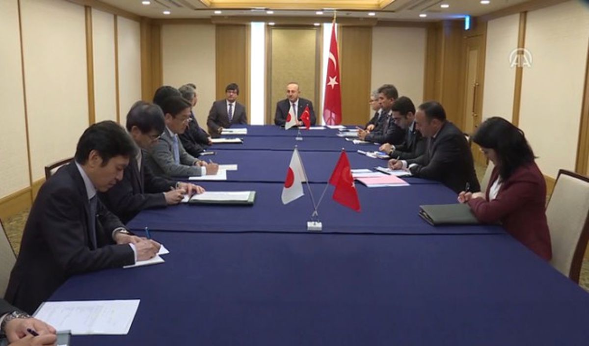 Bakan Çavuşoğlu, Japonya\'da İş ve Turizm Alanlarından Temsilciler ile Görüştü