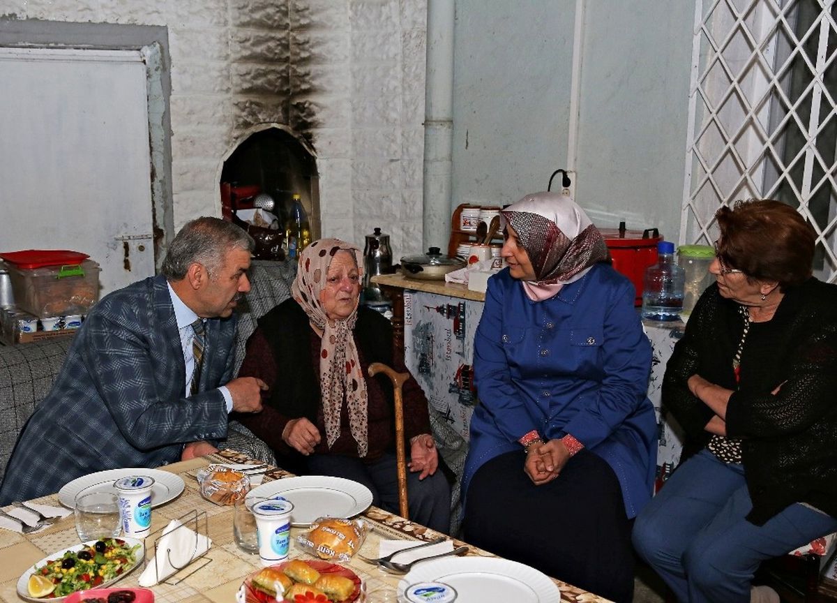 Başkan Çelik: "Yaşlılarımız Yalnız Değil"