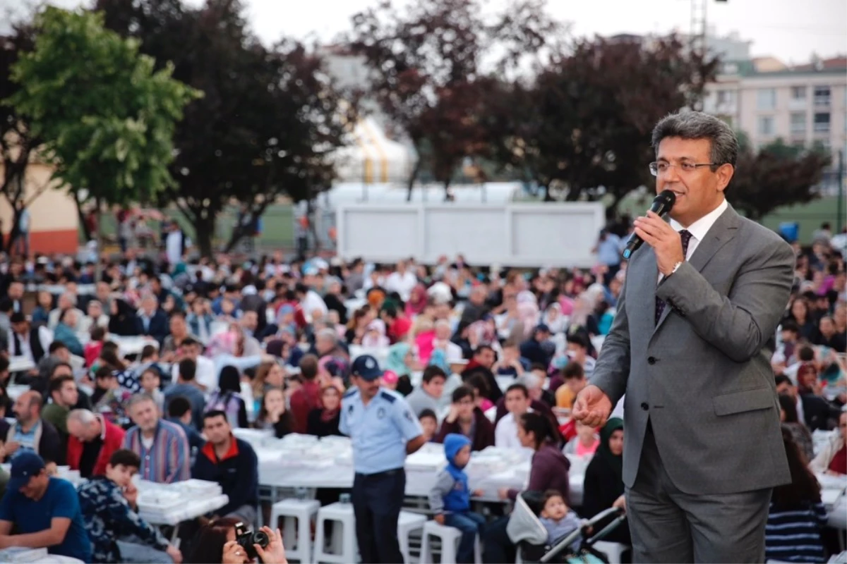 Başkan Karadeniz Komşularıyla Aynı Sofrada Bir Araya Geldi