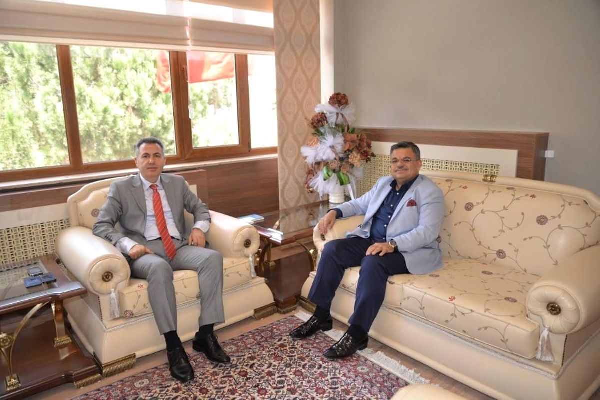 Başkan Yağcı\'dan Vali Elban\'a Veda Ziyareti