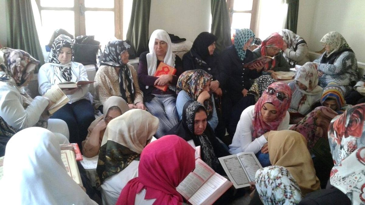 Belediye Konaklarında Kur\'an-ı Kerim Tilaveti