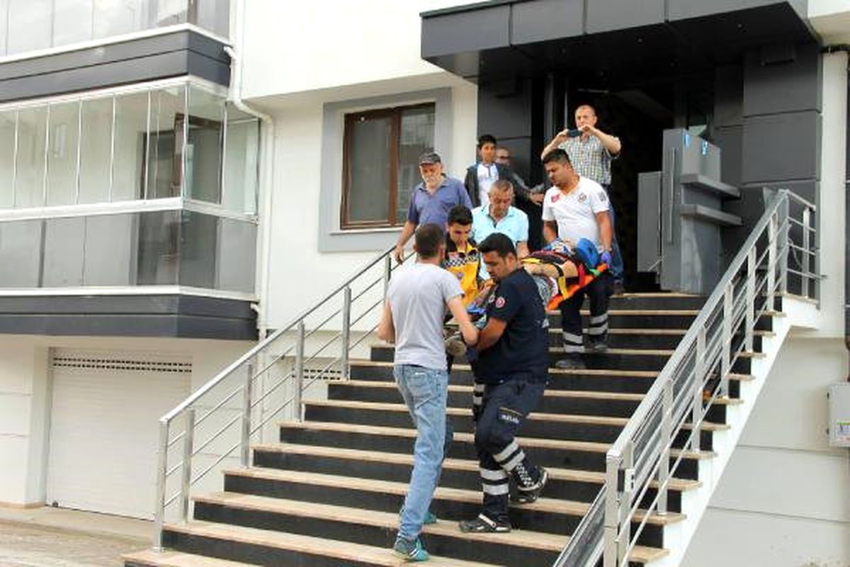 Bolu\'da Akıma Kapılan İşçi Yaralandı