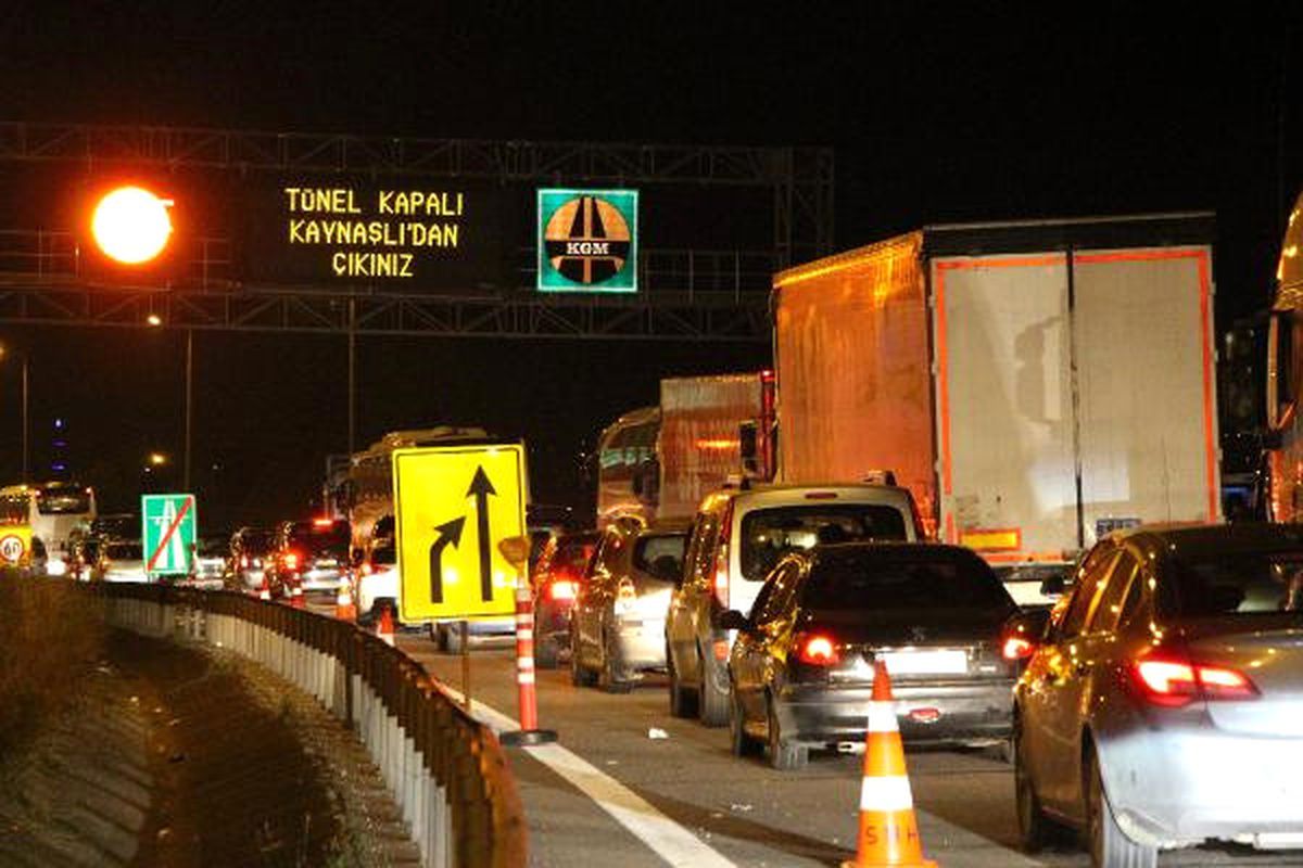 Bolu Dağı\'nda Trafik Çilesi