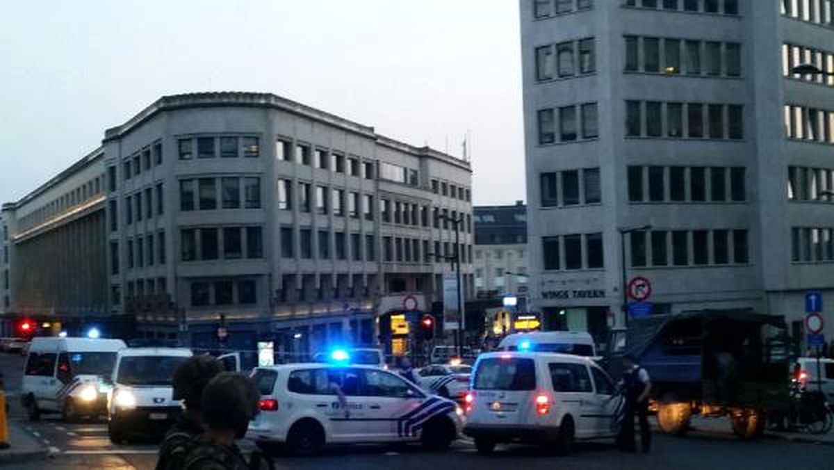 Brüksel\'de Canlı Bomba Yelekli Şahıs Etkisiz Hale Getirildi (5)