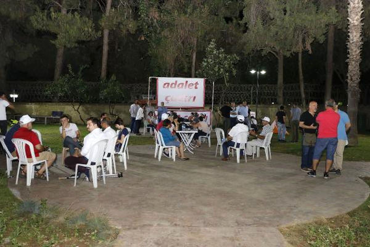 CHP\'nin \'Adalet Çadırı\' Kaldırıldı