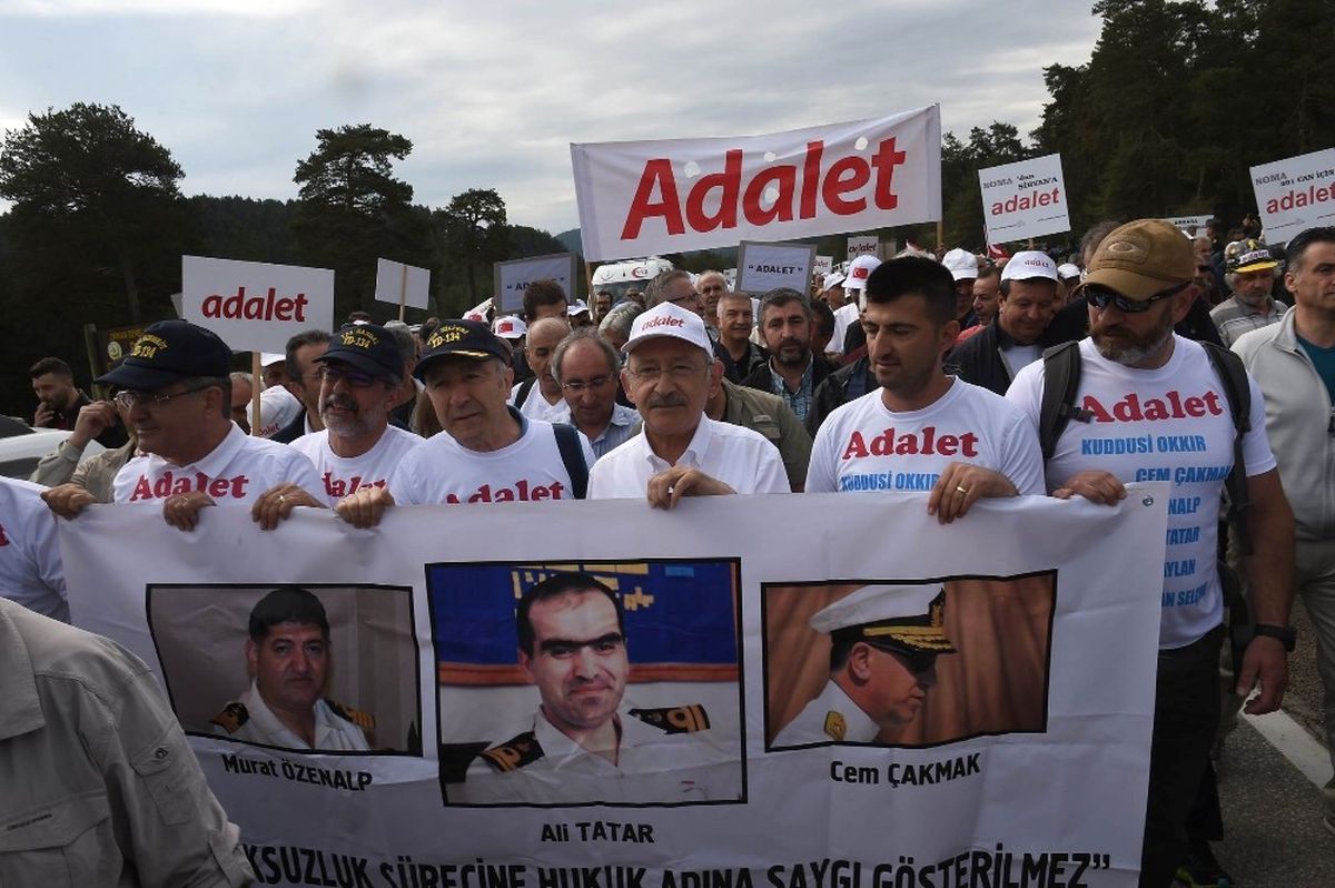 CHP\'nin \'Adalet Yürüyüşü\'nde Myk Toplantısı