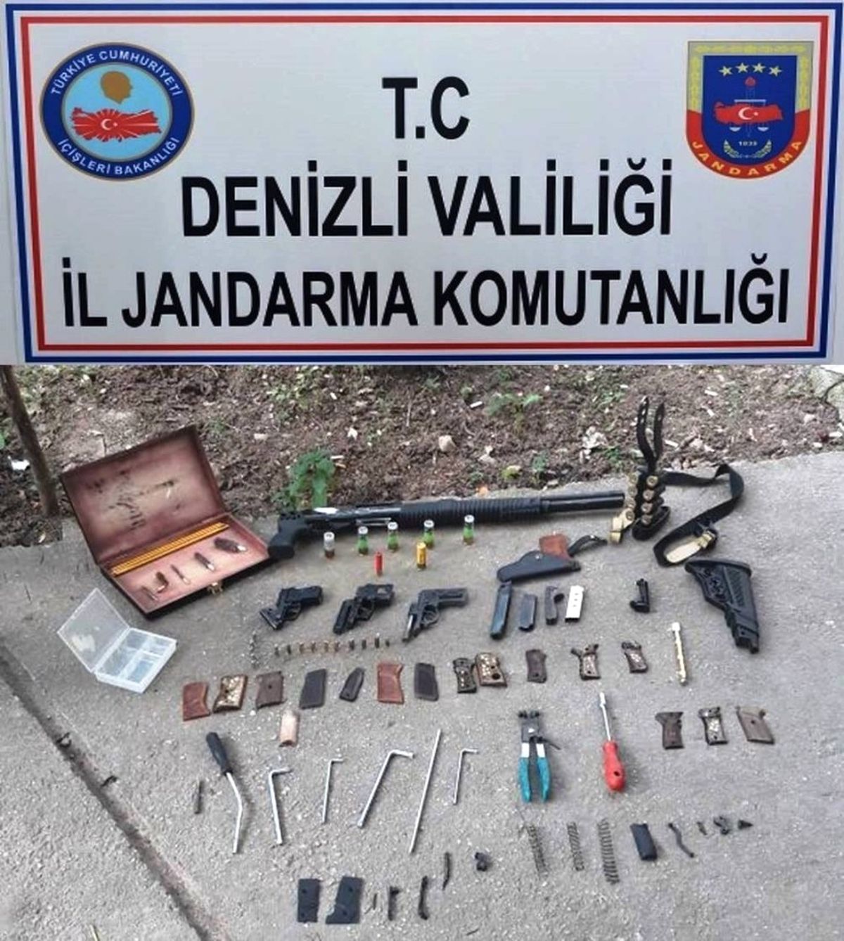 Denizli\'de Jandarmadan Silah Ticareti Operasyonu