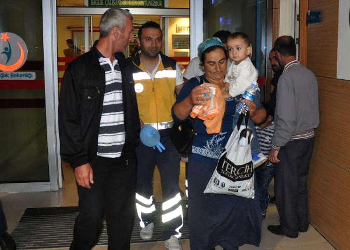 Hapları Şeker Zannedip Yutan 2 Kardeş Hastanelik Oldu