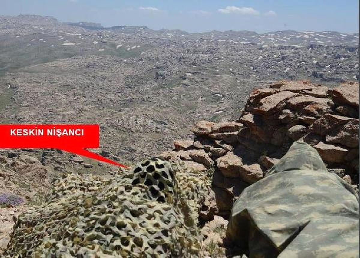 Herekol\'da PKK\'nın 3 Mağarasında 18 Ton Malzeme Ele Geçirildi