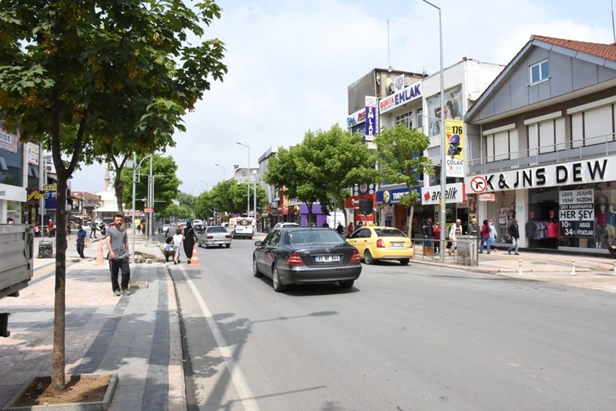 İstanbul Caddesinde Çalışmalar Bayrama Kadar Tamamlanacak