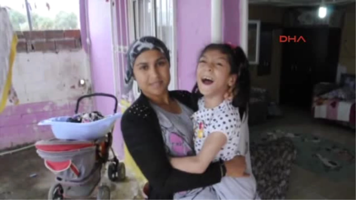 Izmir Engelli Kızı Için Destek Bekliyor