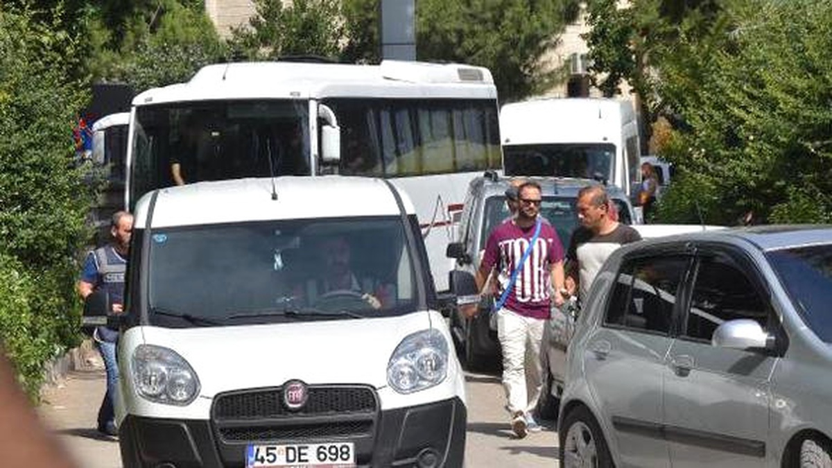 Kışladaki Zehirlenme Sorşturmasında 40 Şüpheliden 25\'i Adliyeye Sevk Edildi (4)