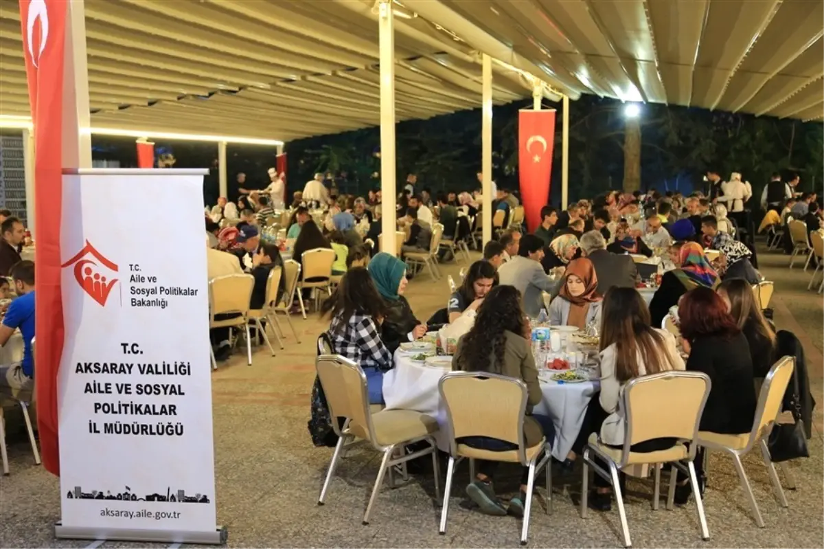 Manisa\'da Koruyucu Ailelere İftar