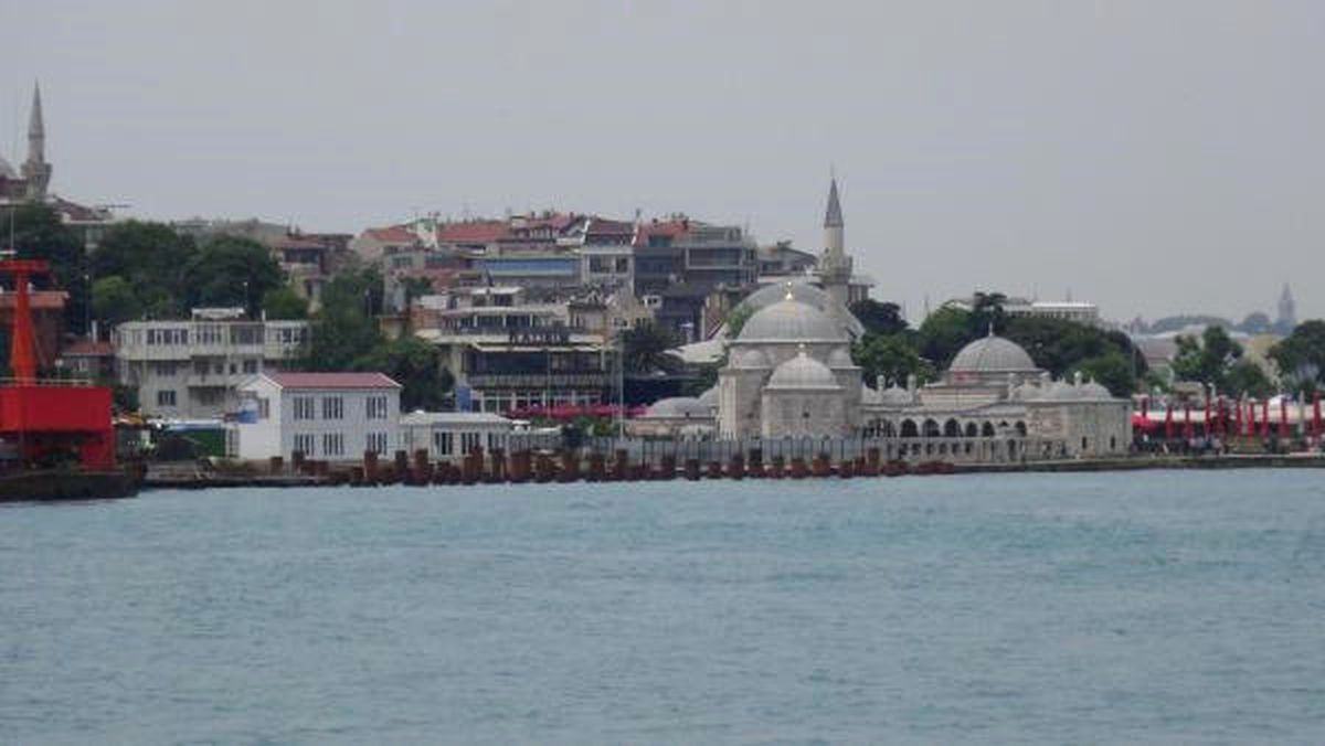 Mimar Sinan\'ın Son Eserlerinden Şemsi Paşa Cami\'nde \'Kazık Çatlağı\' İddiası
