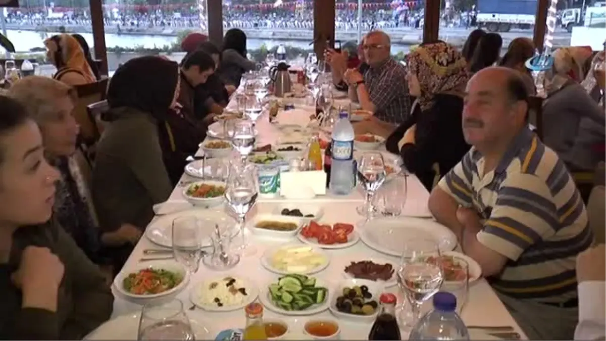 Ramazan Ayında Restoranlarda Doluluk Oranı Yüzde 20 Arttı