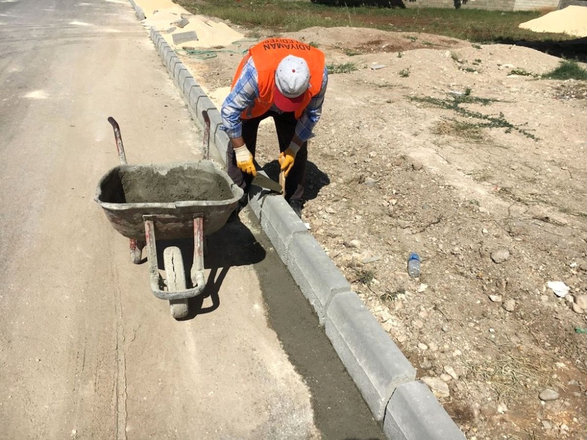 Sümerevler Mahallesinde Kaldırım Çalışması
