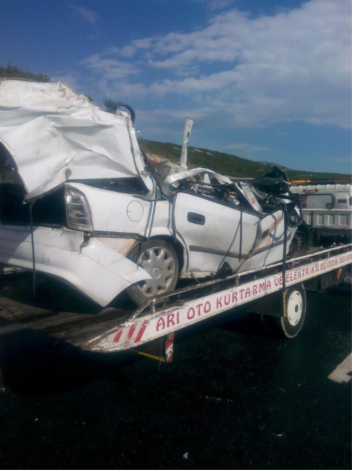 Tarsus\'ta Trafik Kazası: 3 Ölü, 3 Yaralı