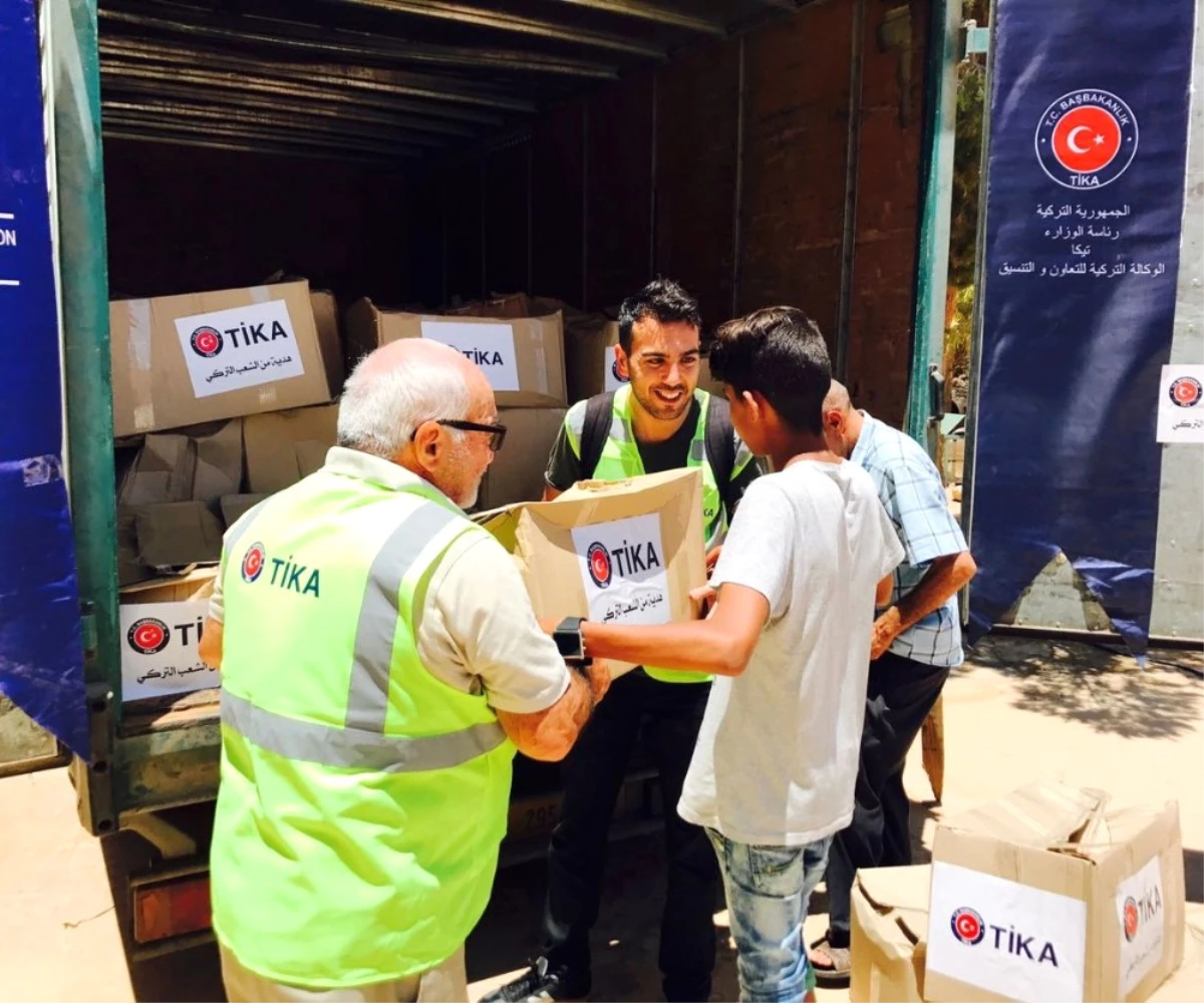 Tika\'dan Kudüs\'te Gıda Yardımı