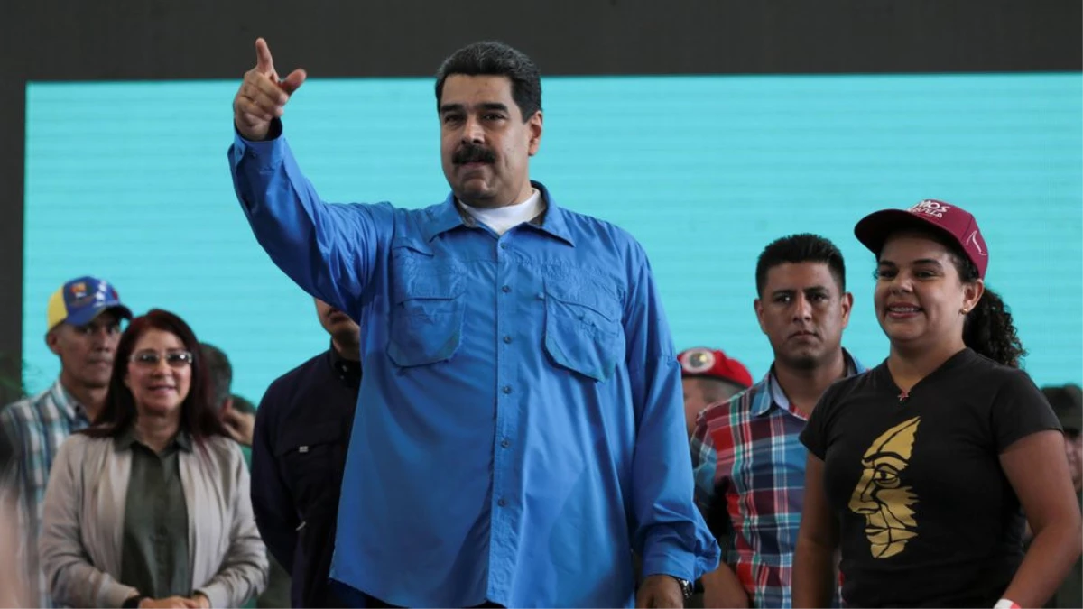 Venezuela Devlet Başkanı Maduro Dört Komutanı Görevden Aldı