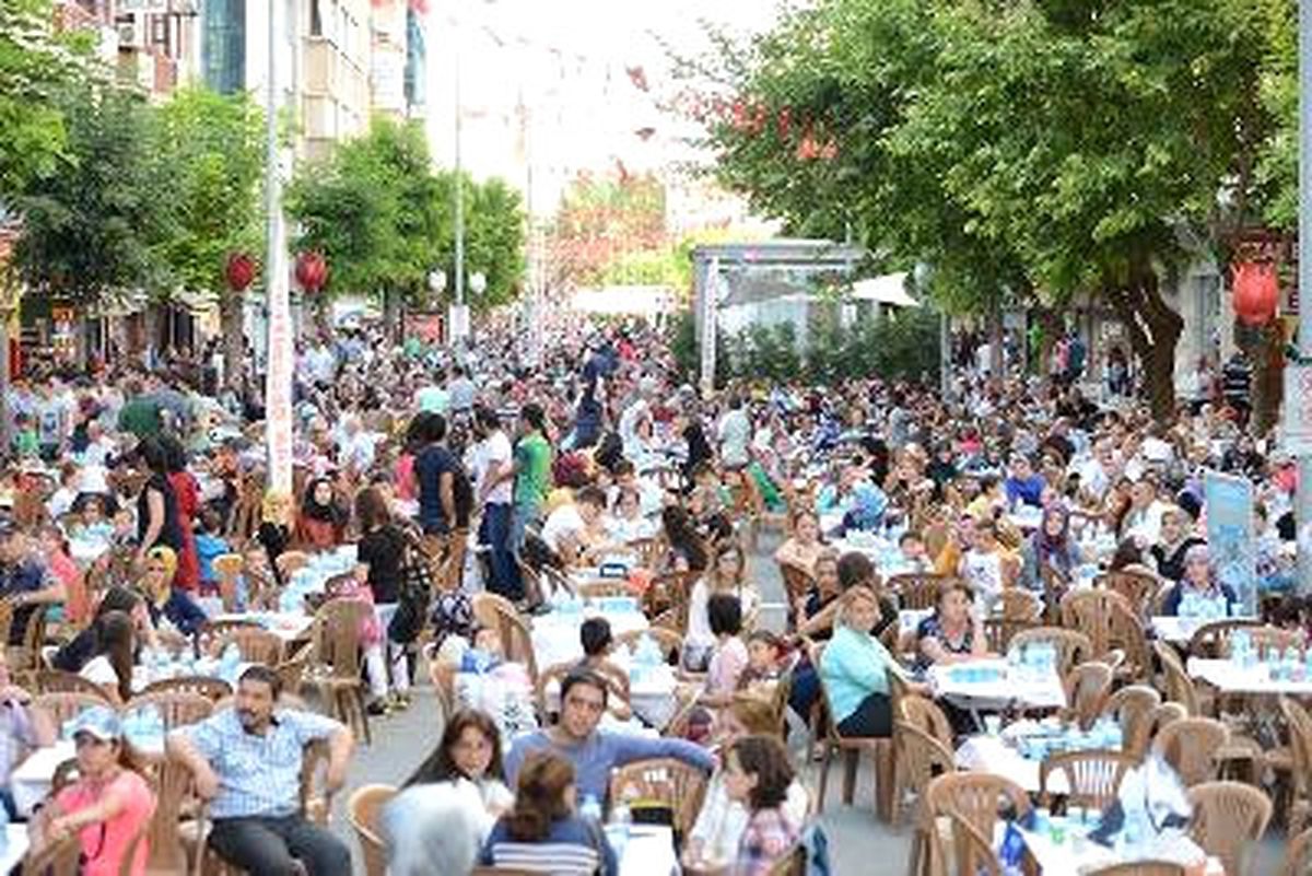 25 Bin Kişiyle \'Milli Birlik ve Kardeşlik\' Iftarı