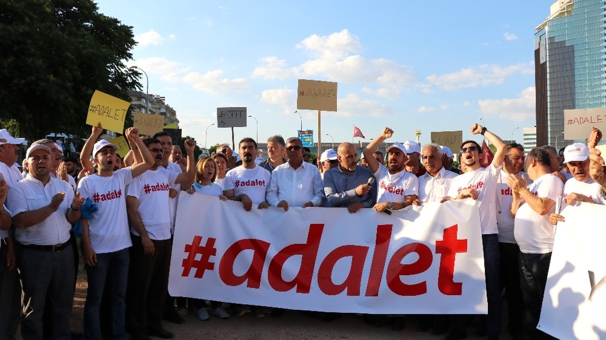 Adalet Yürüyüşüne CHP Gaziantep İl Teşkilatı\'ndan Destek