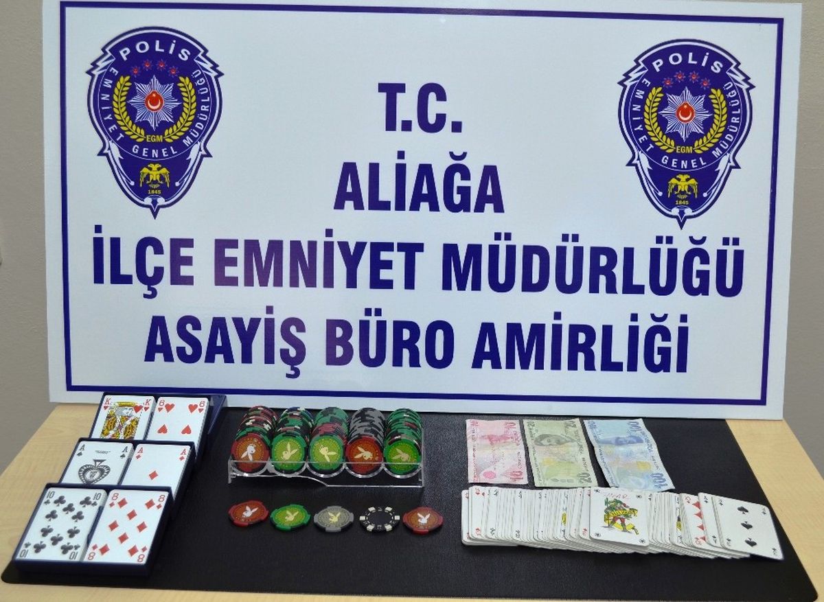 Aliağa\'da Kıraathanelere Kumar Baskını