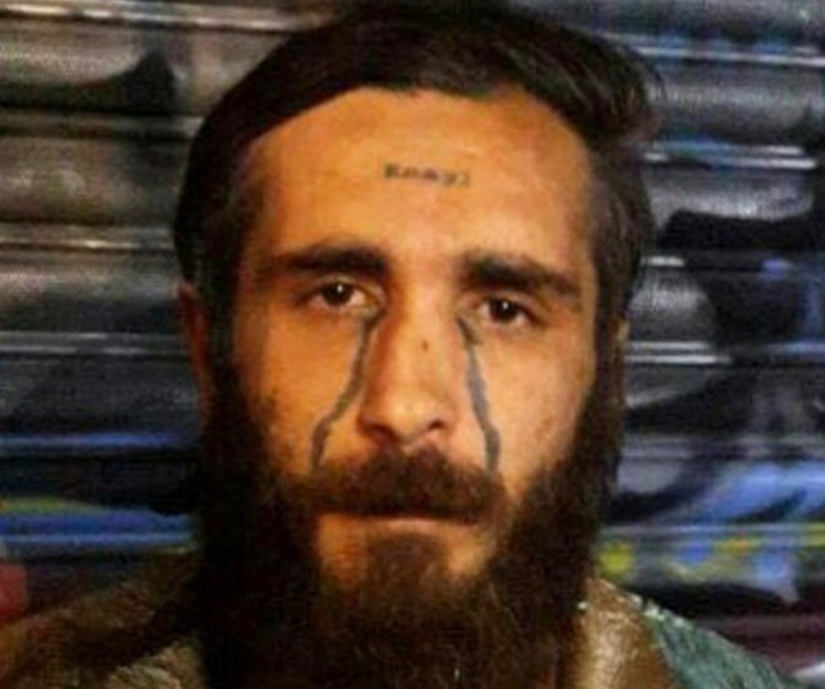 Alnında "Enayi" Yazan Zehir Taciri Yakalandı