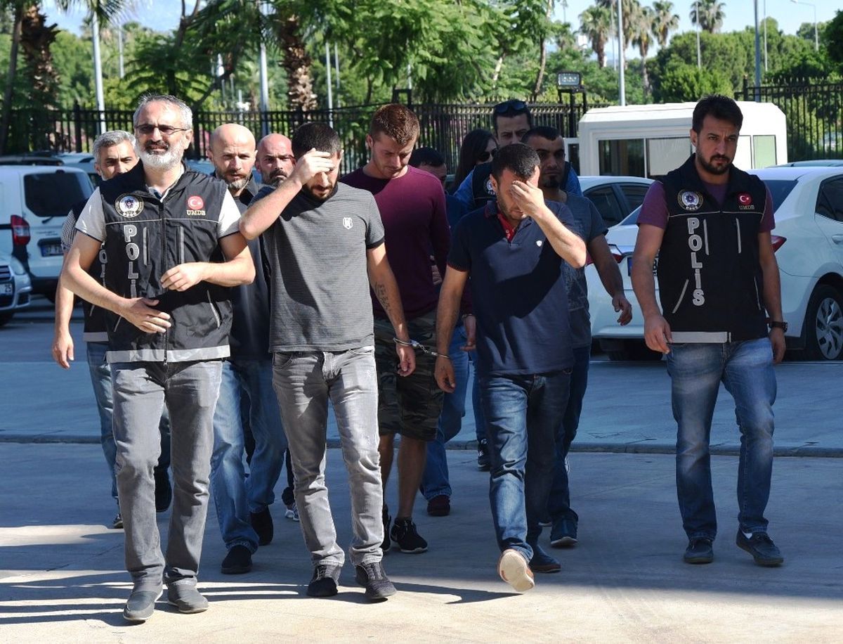 Antalya\'da Uyuşturucu Operasyonu