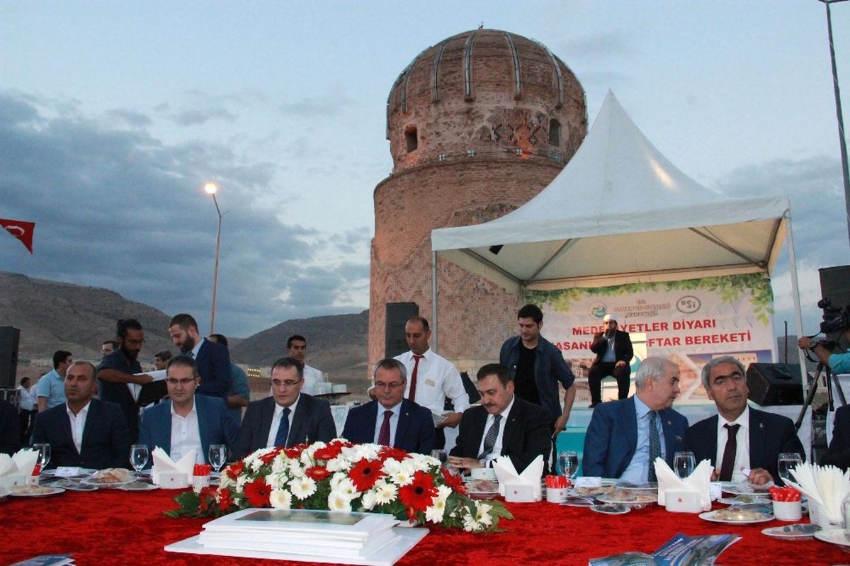 Bakan Eroğlu: Hasankeyf\'i Çiçek Gibi Yapacağız