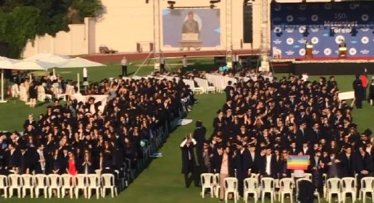 Boğaziçi Üniversitesi Mezuniyet Töreninde Rektöre Protesto