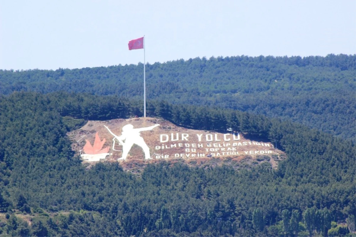 Dur Yolcu\' Simgesindeki Türk Bayrağı 13 Metre Daha Yükseltildi