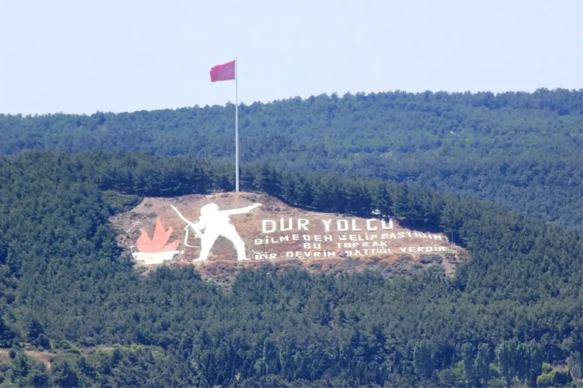 Dur Yolcu\' Simgesindeki Türk Bayrağı 13 Metre Daha Yükseltildi