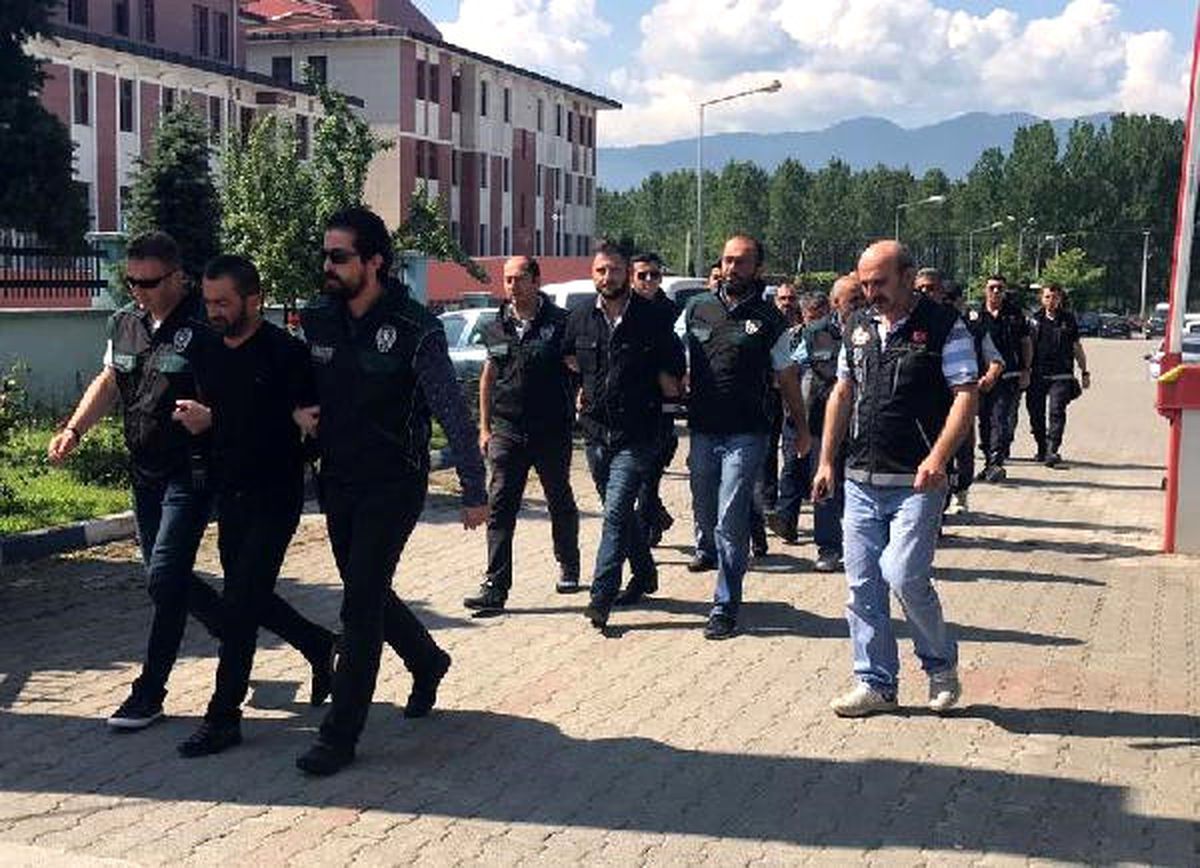 Düzce\'de Uyuşturucu Operasyonu: 8 Gözaltı