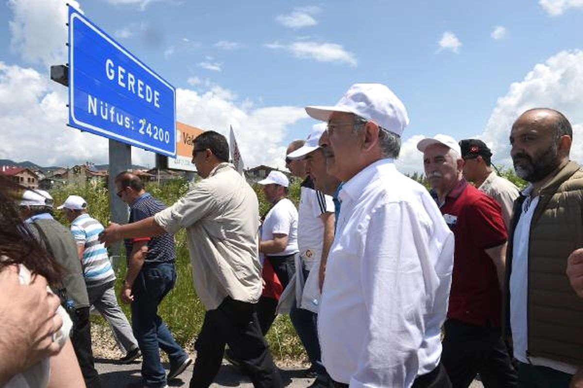 Ek Fotoğraflar (2) //chp\'nin \'Adalet Yürüyüşü\'nde 8\'nci Gün