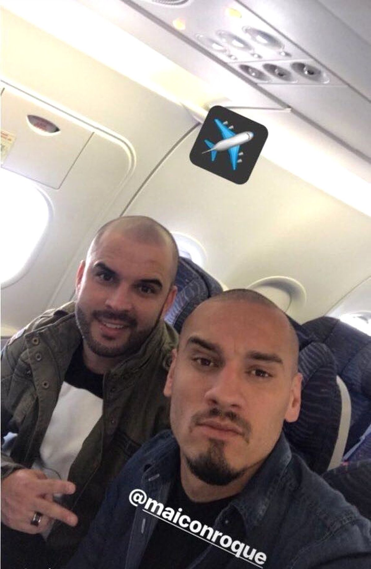 Galatasaray, Maicon\'u İstanbul\'a Getiriyor