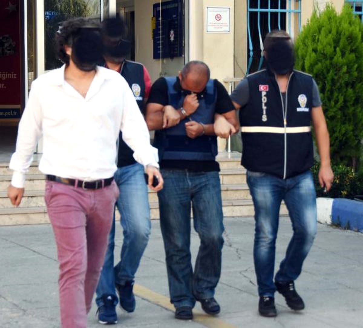 Gasp Edip Kaçırmak İstediği Kadını Yaralayan Şüpheli İçin Yakalama Kararı