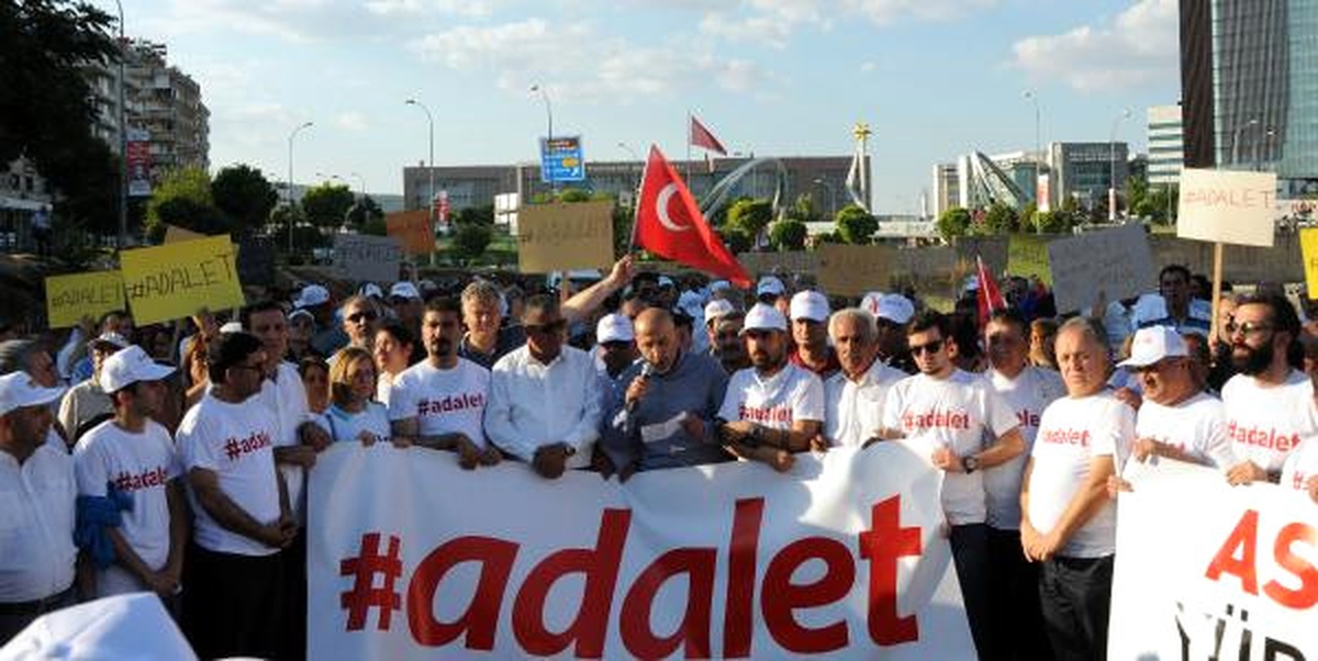 Gaziantep\'te Kılıçdaroğlu\'nun \'Adalet\' Yürüyüşüne Destek Yürüyüşü